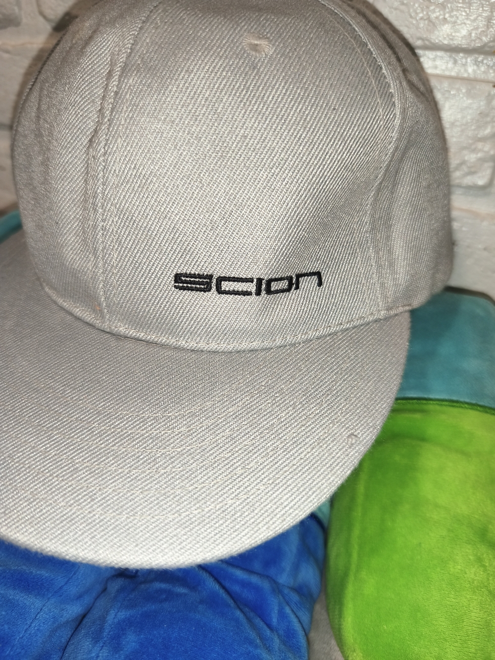 Men's Light Gray Embroidered Baseball Cap